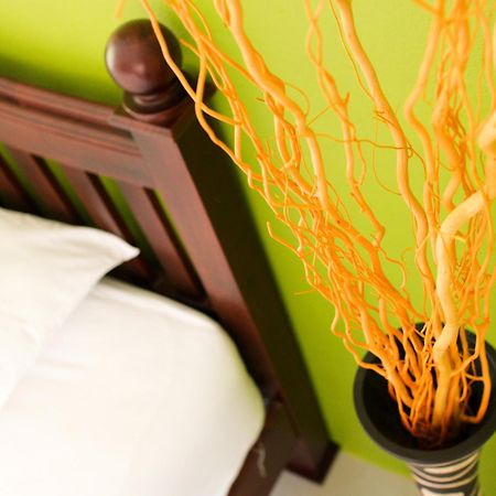 Spa Guest House Pantai Jomtien Bagian luar foto
