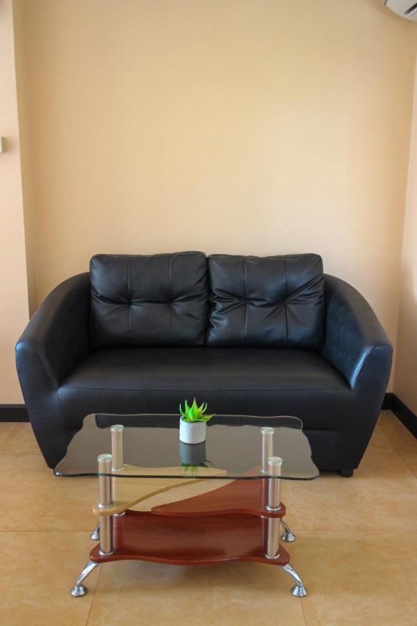 Spa Guest House Pantai Jomtien Bagian luar foto